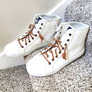 Women's Sperry Crest High Top white fabric sneakers - NWT